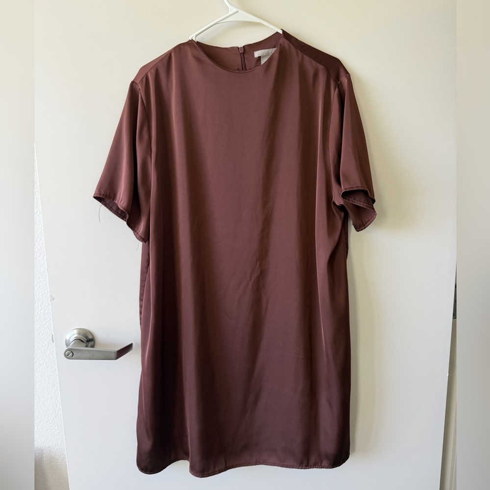 H&M Men's Short Sleeve Chocolate Tee
